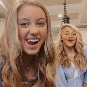 Meet your Posher, Brooke